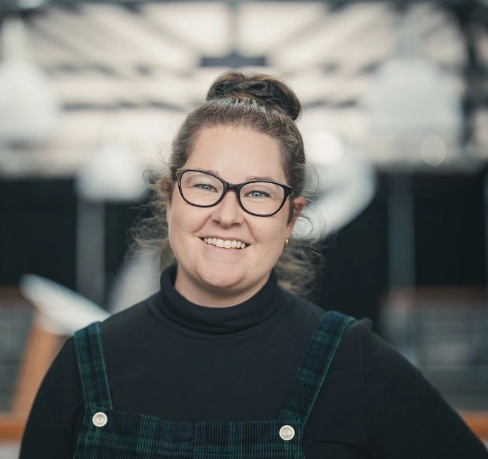 Carole-Ann a orchestré les éditions 2021 à 2024 du Web à Québec et de la Semaine numériQC, mettant à profit son expertise en gestion, communication et marketing. Animée par l’innovation, elle mobilise son vaste réseau pour dynamiser la communauté numérique et répondre à ses besoins avec créativité et impact.
